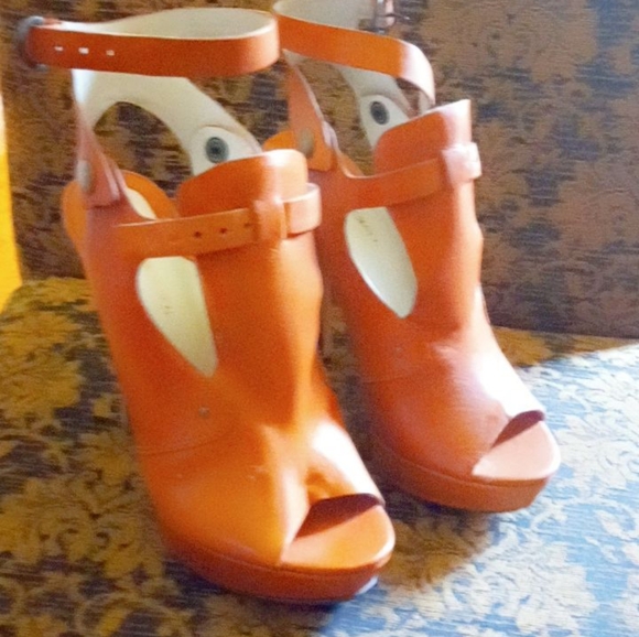 Rust Colored sandals - Picture 4 of 4